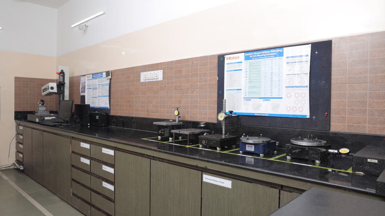 lab-facilities-img-1